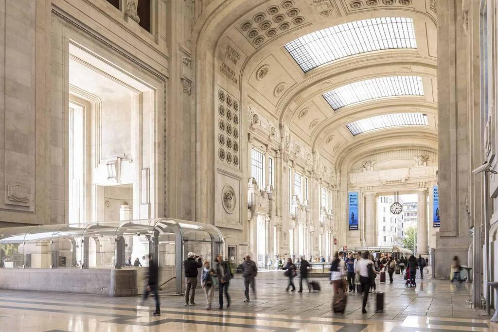 Appartamento - Stazione Centrale มิลาน ภายนอก รูปภาพ